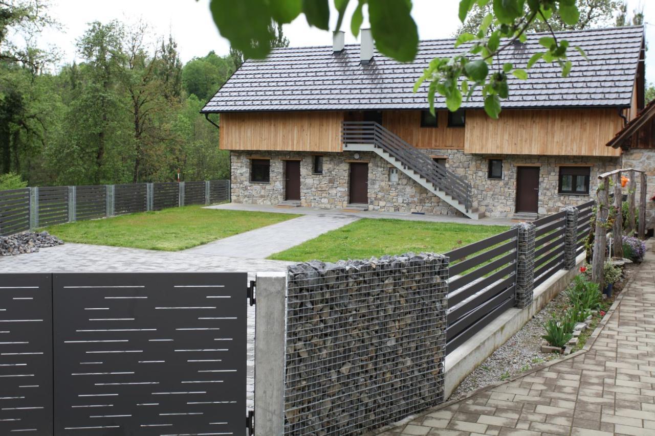 Mulina River Lodge Pribanjci Eksteriør billede